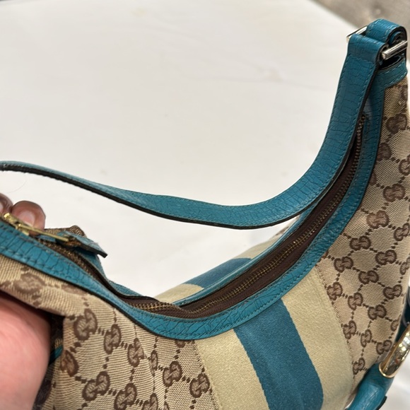 Authentic Gucci Horsebit shoulder bag - Picture 8 of 15